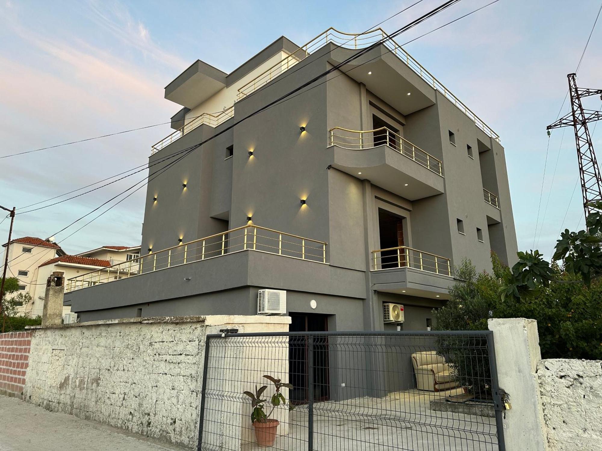 Mico'S Apartments วญอเรอ ภายนอก รูปภาพ